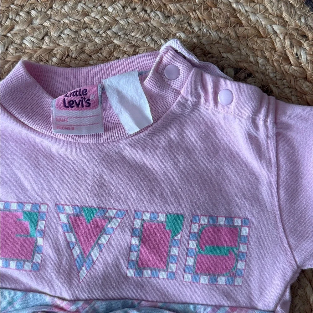 Vintage Levis Paper Tag Top in Pink. Size 12mo ***read***